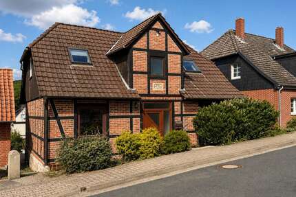 Haus zum Kaufen in Springe 245.000,00 € 160 m²