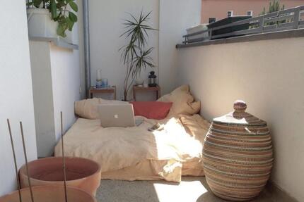 Untermiete ab sofort helle 2-Zimmer Wohnung mit Balkon - Berlin Pankow