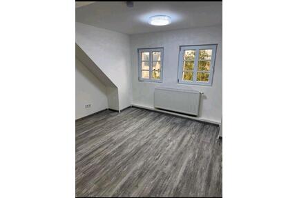 Kernsanierte 4 Zimmer Wohnung sofort bezeugfrei - Sankt Augustin