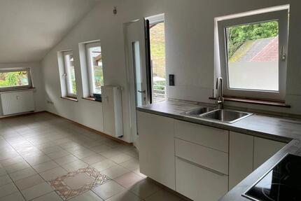 Single-Wohnung im Herzen von Bollendorf !