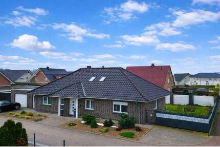 Haus zum Kaufen in Dinklage 399.000,00 € 136.31 m²