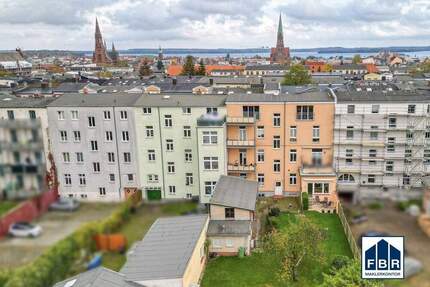 Sanierte Dachgeschosswohnung mit Weitblick im Herzen Schwerins