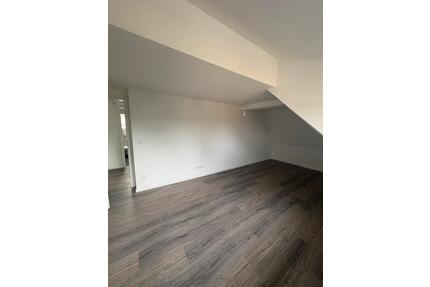 Dachgeschosswohnung- Ideal für Singles - Kalt