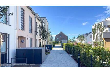 Sofort bezugsfertig! Real geteiltes 4-Zi-RMH mit Photovoltaik und 2 TG-Stellplätzen mit Direktzugang - Kirchheim Heimstetten