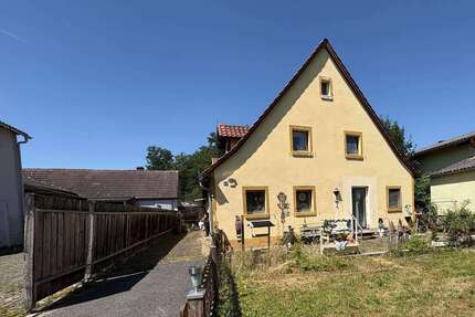 Haus zum Kaufen in Gunzenhausen 170.000,00 € 154.71 m²