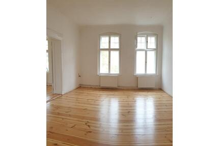Ruhige, sanierte 45-Zimmer-WHG, mit kl. Balkon am Kleistpark - Frankfurt (Oder)