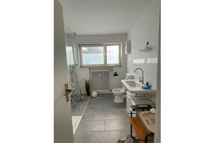 2,5 Zimmer Seniorenwohnung im Memberg, sehr ruhig, südseite - Stuttgart Bad Cannstatt