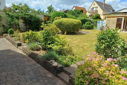 Freistehendes Einfamilienhaus mit Traumgarten in Gießen-Wieseck