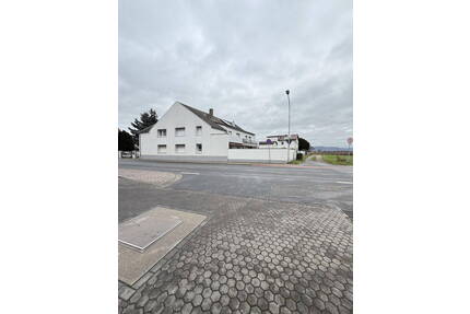 1-2 Familienhaus mit ca.300 m² Wfl.auf großzügigem 1.050-m²-Grundstück-ideal für Wohnen und Arbeiten - Pfungstadt Eschollbrücken