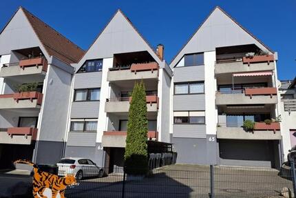 Lemgo, Innenstadt, absolut ruhige Lage, Wallnähe - 3 Zimmer Wohnung mit großer Loggia im 1. OG. Frei zum 01.07.2025