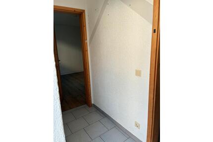 2 Raum Wohnung in Meiningen - 380,00&nbsp;EUR Kaltmiete, ca.&nbsp; 50,00&nbsp;m&sup2; in Suhl (PLZ: 98529) Aue 1