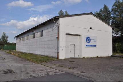 Gewerbegrundstück mit Halle am Petridamm (erweiterbar um 6.000 m² Außenfläche) - Rostock Brinckmansdorf