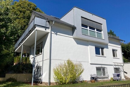 Hofheim: Attraktives 2 Familienhaus als Kapitalanlagen in Bestlage am Rosenberg