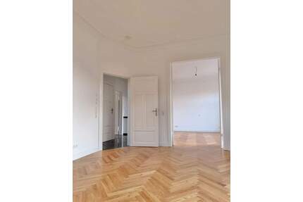 - Am Pfaffenteich - Hochwertige 3-Zimmer-Wohnung mit Balkon, Einbauküche, Gäste-WC und Blick auf den Pfaffenteich - Schwerin Schelfstadt