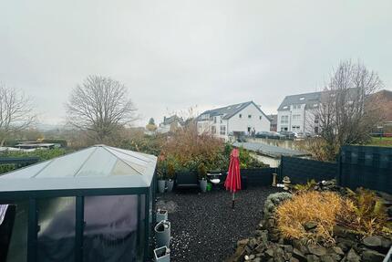 Wunderschöner Garten mit zwei Gartenhäusern in Hürth zu vermieten