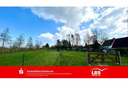 Zwei Häuser, ein Grundstück - 220.000,00&nbsp;EUR Kaufpreis, ca.&nbsp; 0,00&nbsp;m&sup2; in Hohen Schönberg (PLZ: 23948)