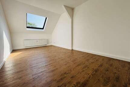 Wohnung zum Mieten in Chemnitz 530,00 € 85.43 m²