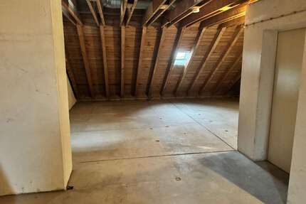 Wohnung zum Kaufen in Bayreuth 69.000,00 € 94 m²