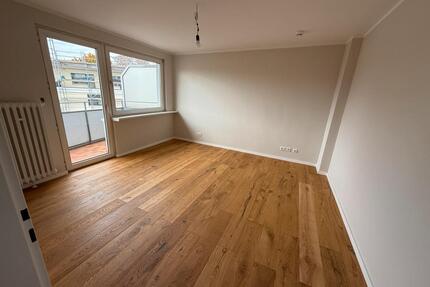 Charmante 1-Zimmer-Wohnung mit Sonnenbalkon im beliebten Oederweg - Frankfurt am Main Nordend West