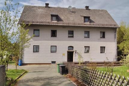 3 Zimmerwohnung mit Gartennutzung und Garage in Issigau nahe Hof