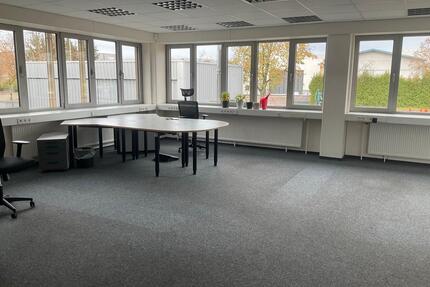 Büroflächen teilweise möbliert - 850,00&nbsp;EUR Kaltmiete, ca.&nbsp; 800,00&nbsp;m&sup2; in Schwäbisch Gmünd (PLZ: 73529) Bargau