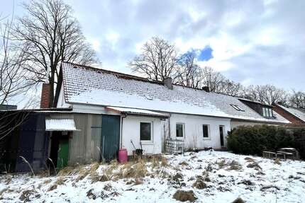 Haus zum Kaufen in Bartow Pritzenow 64.000,00 € 145.6 m² - Bartow / Pritzenow