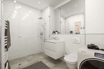 Wohnung zum Kaufen in Augsburg 595.000,00 € 98.18 m²