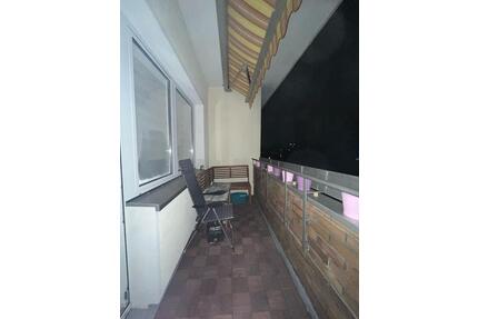 Helle 2-Zimmer Wohnung mit Balkon im 3. OG, mit Stellplatz, ruhig - Falkensee