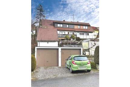 Doppelhaushälfte mit Einliegerwohnung und Doppelgarage - Steinenbronn
