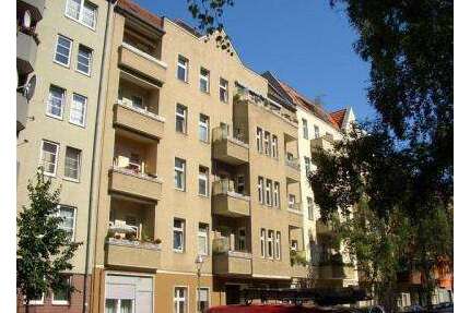 Wohnung zum Kaufen in Berlin 215.000,00 € 450 m²