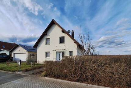 Kühren: Familienfreundliches Haus mit Kamin, Wintergarten und eigenem Saunahaus - Wurzen / Kühren-Burkartshain