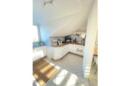 Gepflegte 2 Zi-DG Wohnung nähe Stadtzentrum - Ingolstadt