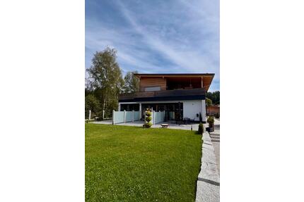 2-Zimmer Wohnung 65 m² mit EBK und Terasse nähe Prackenbach