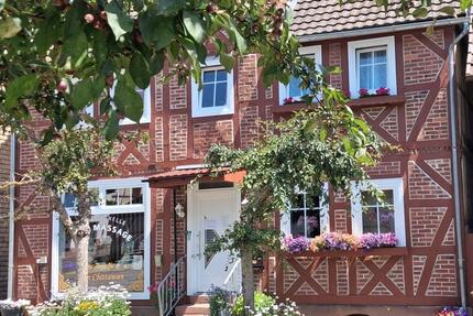Haus in Bad Zwesten - 279.000,00&nbsp;EUR Kaufpreis, ca.&nbsp; 160,00&nbsp;m&sup2; in Frielendorf (PLZ: 34621)