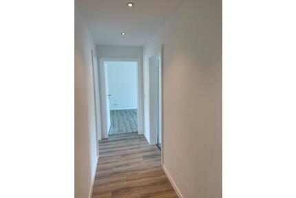 Top renovierte 2-Zimmer-Wohnung | Balkon | Garten | Garage | EBK - Manching