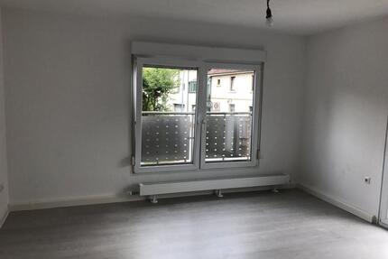 Gundelsheim 3 Zi. zu vermieten - 900,00&nbsp;EUR Kaltmiete, ca.&nbsp; 88,00&nbsp;m&sup2; in Gundelsheim (PLZ: 74831)