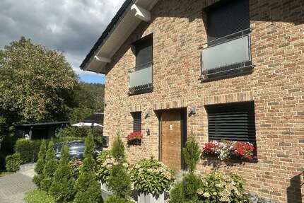 Haus zum Kaufen in Gummersbach 675.000,00 € 175 m²