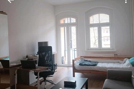 zimmer vermieten - 380,00&nbsp;EUR Kaltmiete, ca.&nbsp; 67,00&nbsp;m&sup2; in Dresden (PLZ: 01067)