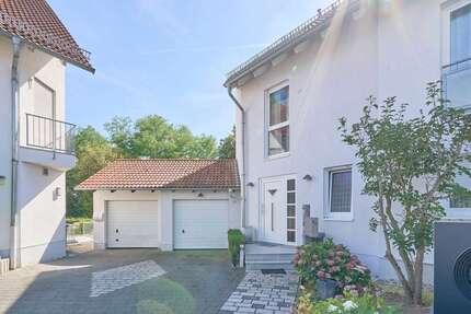 Haus zum Kaufen in Friedrichsdorf 999.975,00 € 198.9 m²