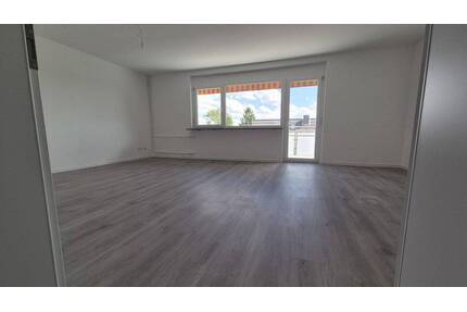 Sanierte 4-Zimmer-Wohnung mit Balkon & Einbauküche - Lorsch
