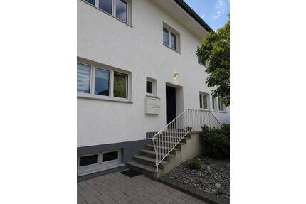 Lichtdurchflutete Dachterrassenwohnung in bester Lage - München Hadern