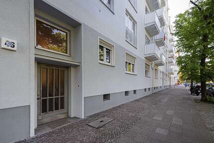 Wohnung zum Kaufen in Berlin 125.000,00 € 27.25 m²