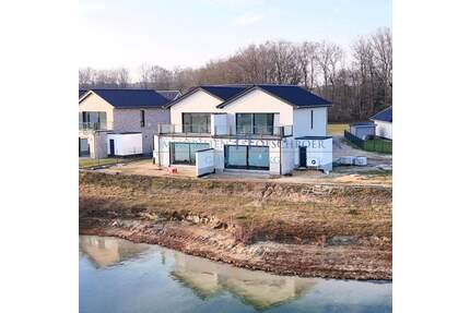 K 611-2 - Wohnen am Wasser! Bezugsfertige Doppelhaushälfte mit direktem Seezugang in Herzlake!