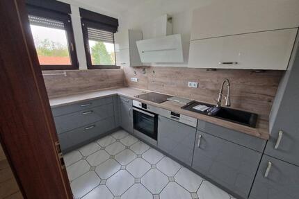 2,5-ZKB Dachgeschosswohnung (99 m²) mit 2 Balkonen - Homburg