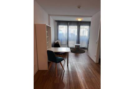 Gut geschnittene, möblierte 2-Zimmer-Wohnung in toller Lage - Fürth Südstadt