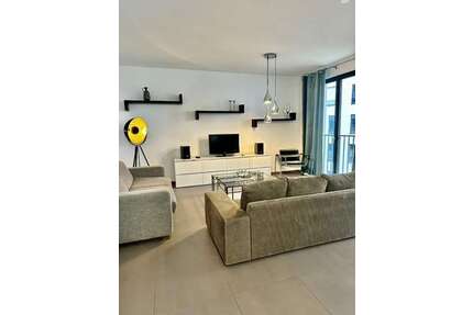 Wohnung zum Mieten in Berlin 2.700,00 € 107.2 m²