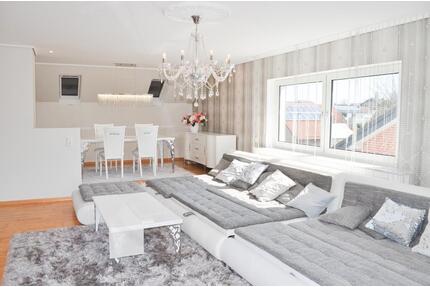 Helle Dachgeschosswohnung mit 88 m², Loggia & Parkplatz – Ihr neues Zuhause! - Detmold Hiddesen