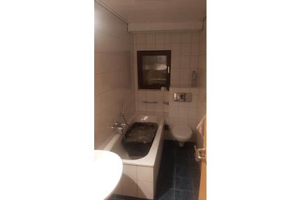 Renovierte 3 Zimmer Wohnung in 47137 Duisburg zu vermiezen