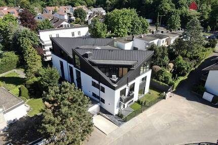 Luxus 3-Zimmer-Wohnung mit Terrasse, Garten & TG-Stellplatz in Frankfurt Sachsenhausen - Frankfurt am Main / Sachsenhausen