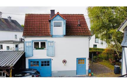 Helle Wohnung in ruhiger Hofgemeinschaft Stellplatz & Garten - Kreuztal